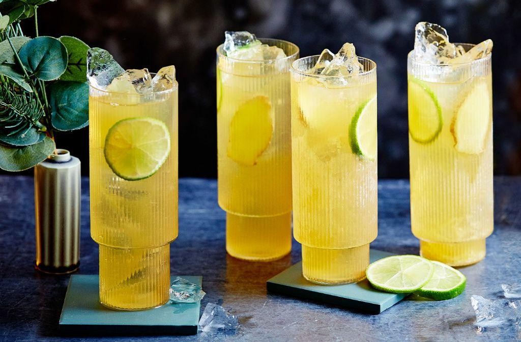 Low-Calorie Whiskey Ginger Highball