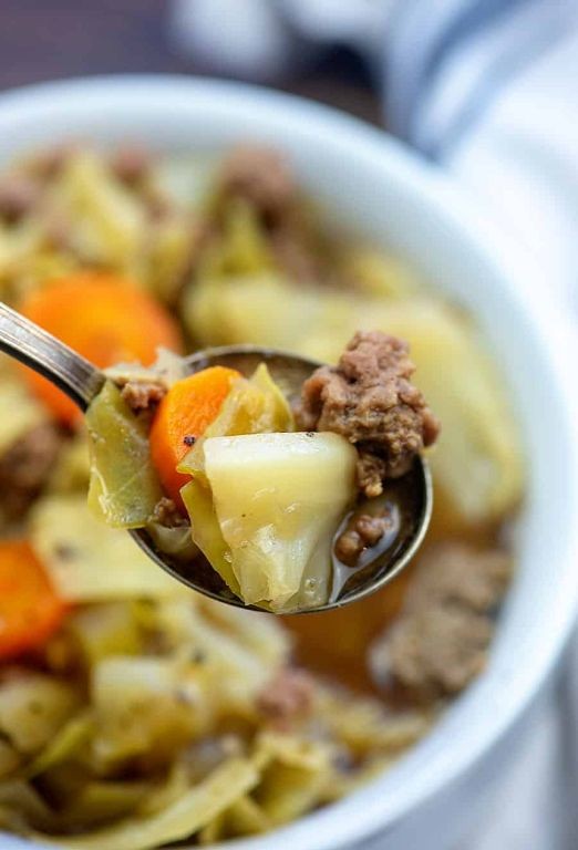 Low-Fat Beef and Cabbage Slow Cooker Soup