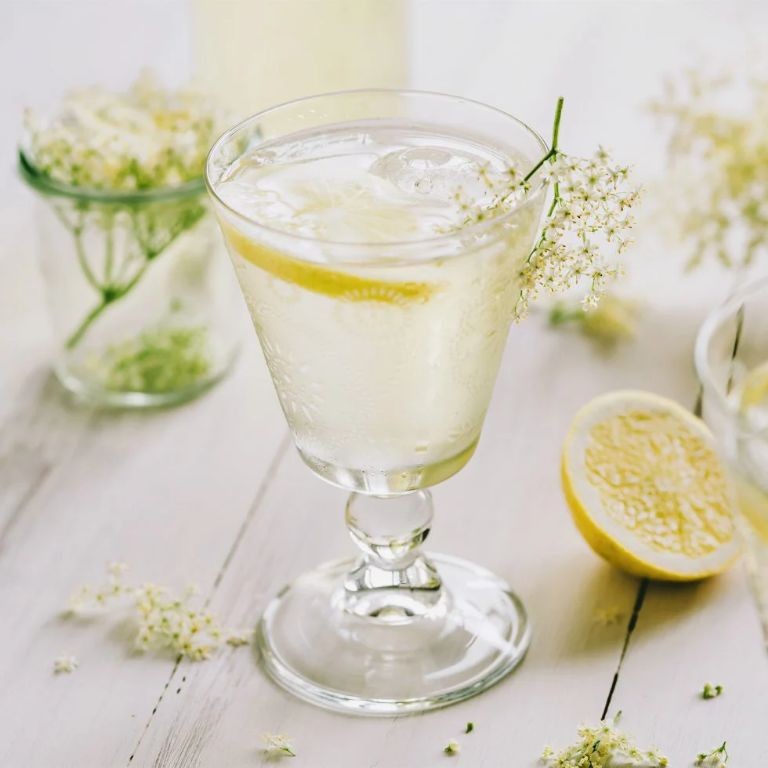 Lychee and Gin Cocktail with Elderflower