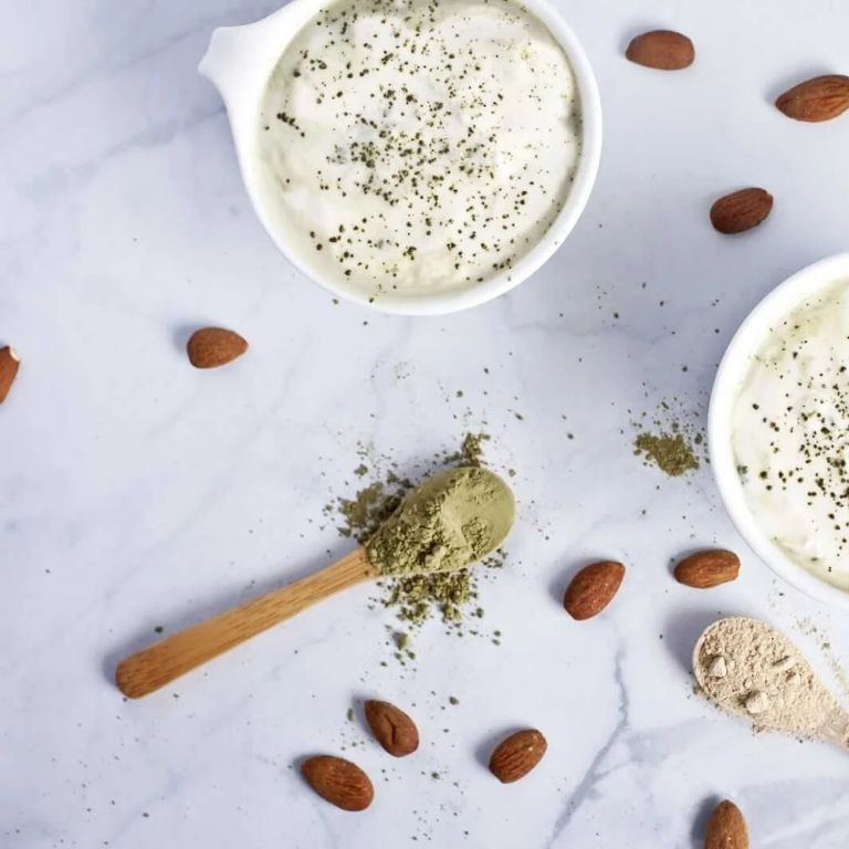 Maca Powder Matcha Latte