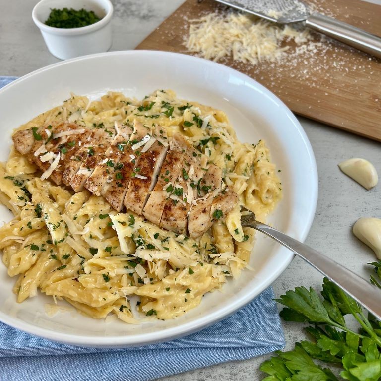 Macaroni Alfredo with Grilled Chicken