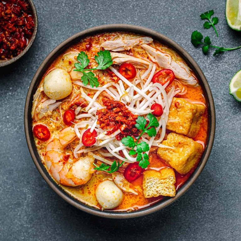 Malaysian Ground Pork Curry Laksa