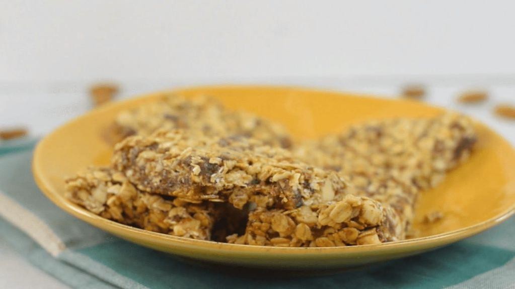 Maple Almond Granola Bars