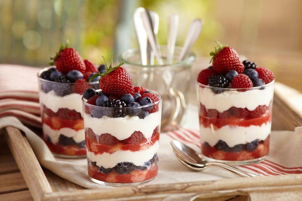 Mascarpone and Berry Trifle