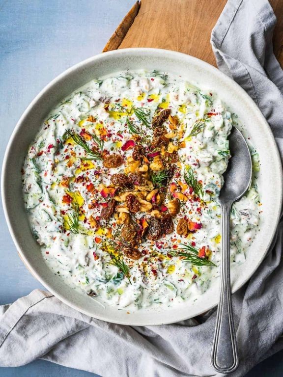 Mast-o-Khiar Cucumber Yogurt Dip