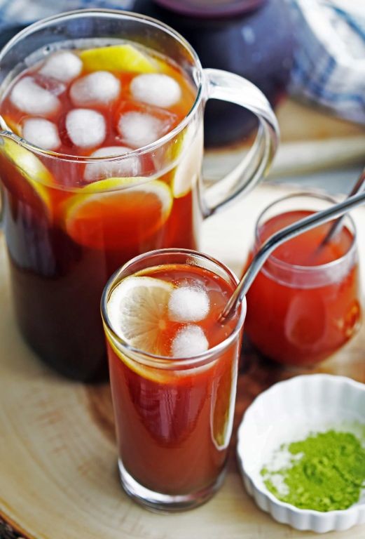 Matcha Pomegranate Spritzer