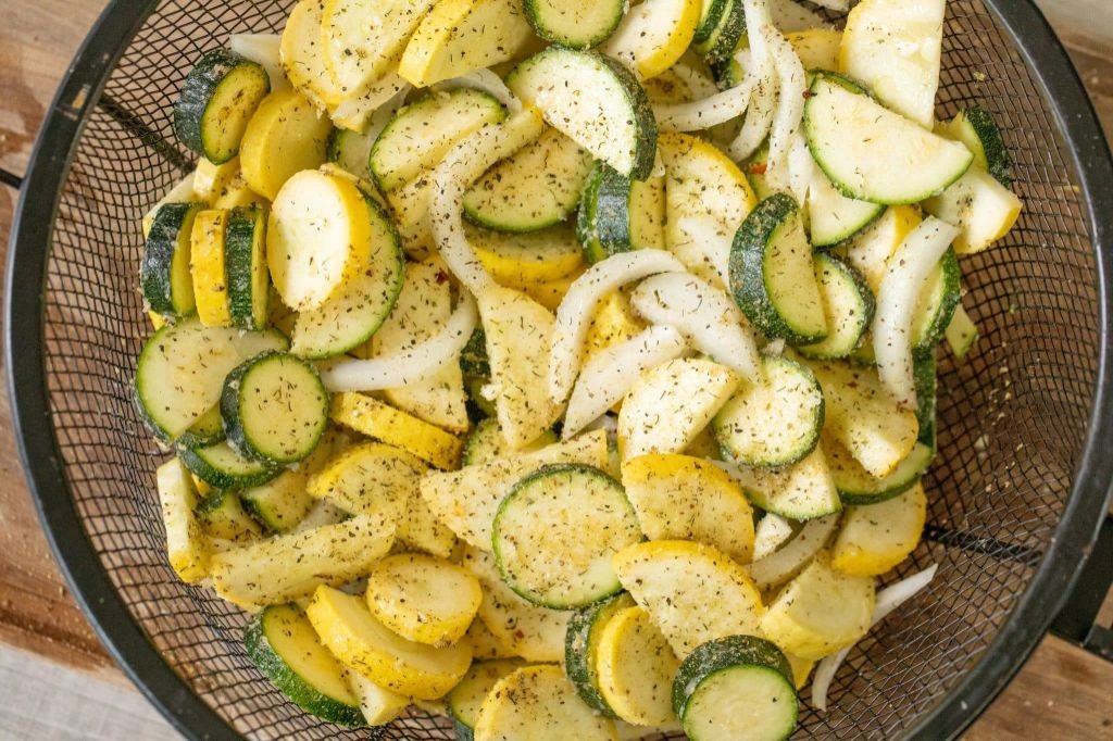 Mediterranean Cod and Zucchini Grill Basket