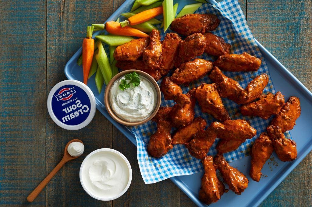 Mild Wings with Creamy Ranch Dip