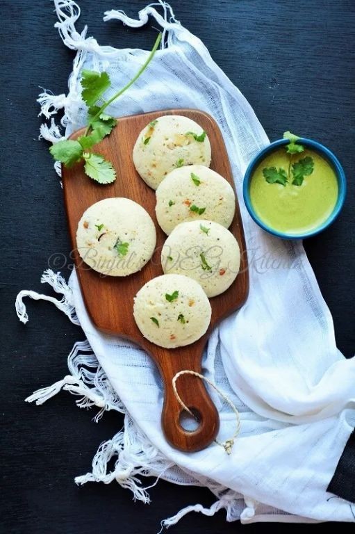 Mint and Coriander Rava Idli