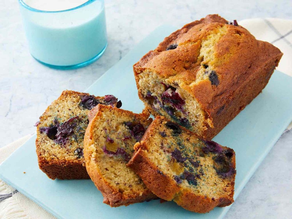 Moist Blueberry Banana Cake
