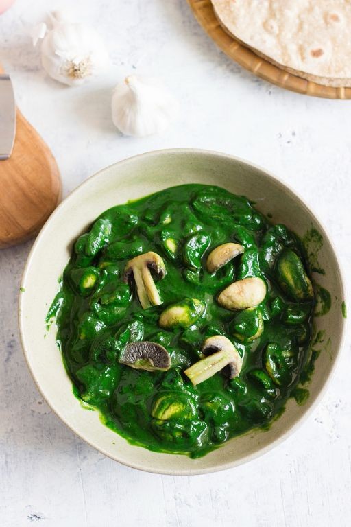 Mushroom Palak (Spinach and Mushroom Curry)
