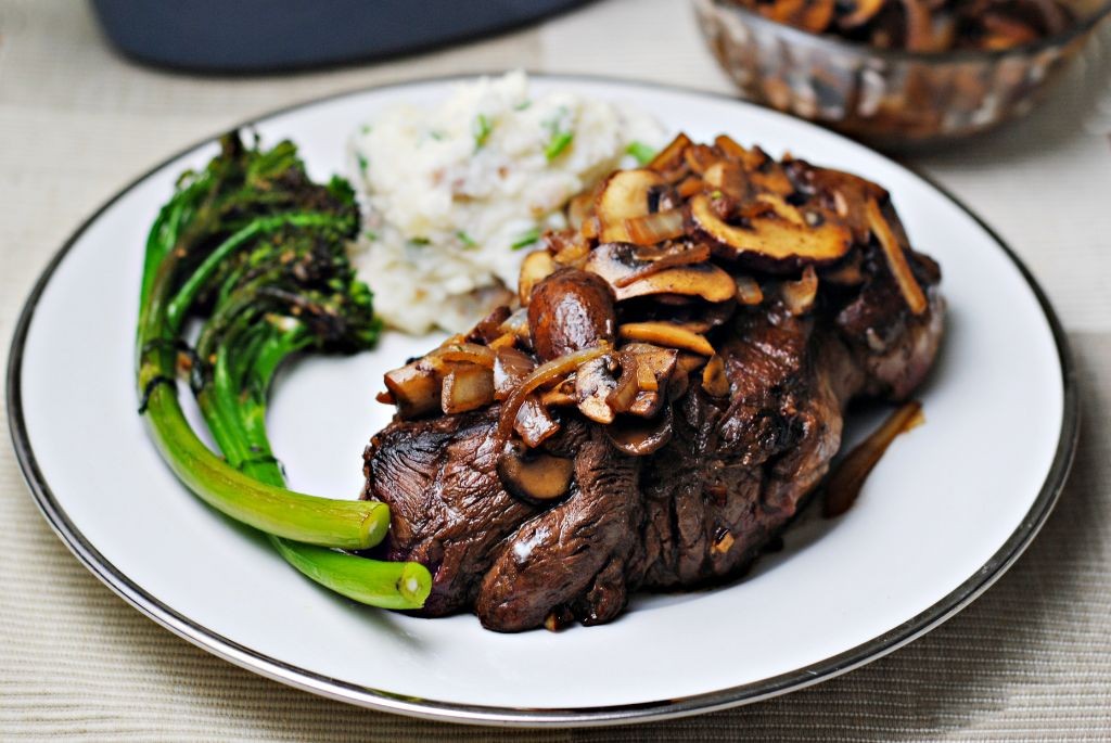 Mushroom and Onion Sirloin Steak Skillet