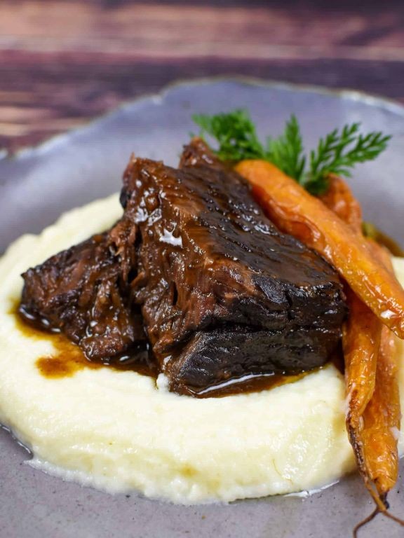 Mushroom and Thyme Braised Short Ribs