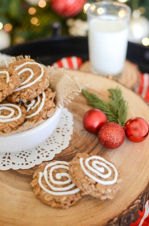 No Bake Cinnamon Roll Cookies