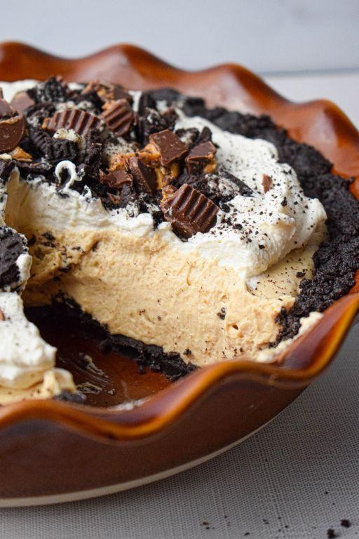 No-Bake Peanut Butter Pie with Oreo Crust