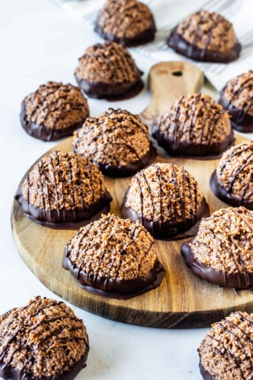 Nutella and Coconut Macaroons