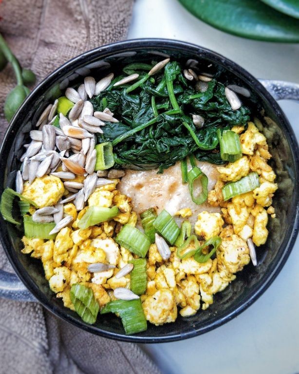 Oat Bran Casserole with Cheese and Spinach