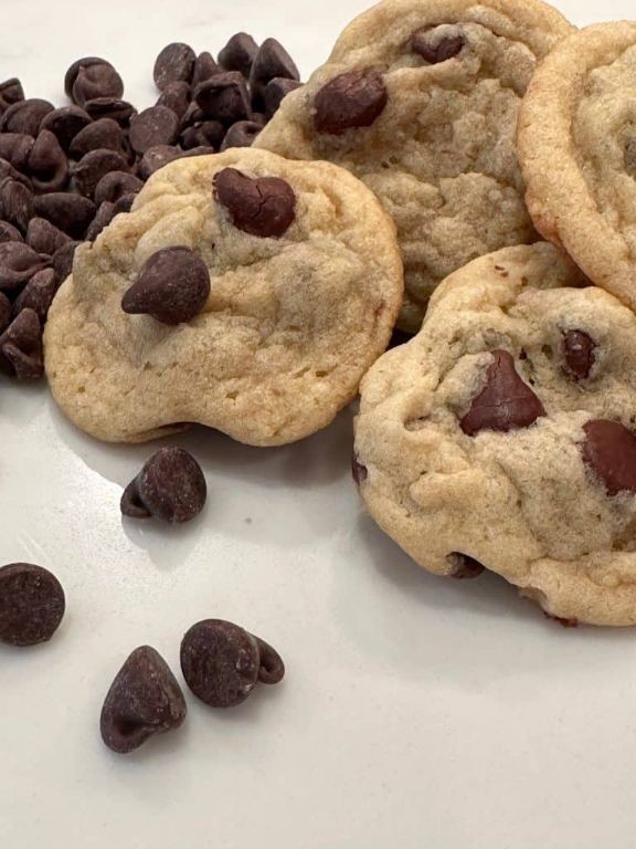 Oat Bran Cookies with Dark Chocolate Chips