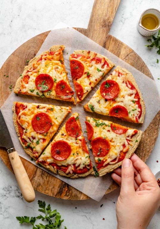 Oat Bran Pizza Crust with Tomato Sauce