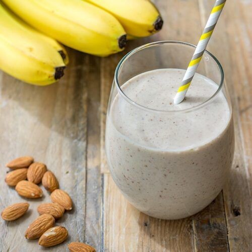 Oat Bran Smoothie with Banana and Almond Milk