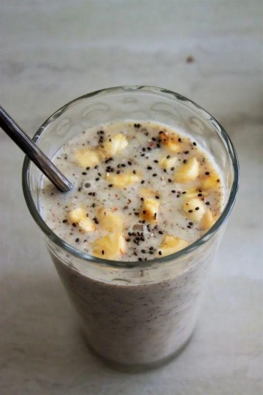 Oatmeal Almond Milk Shake with Chia Seeds