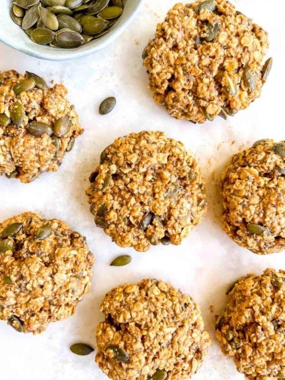 Oatmeal Cookie Chia Bowl