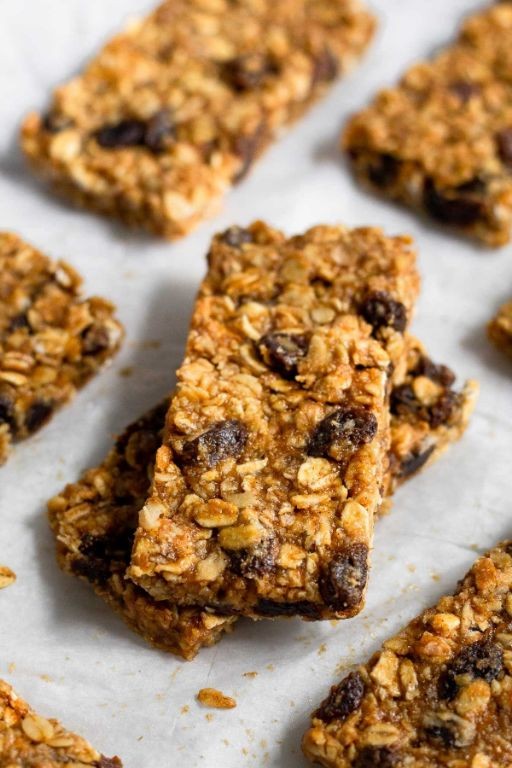 Oatmeal Raisin Almond Energy Bars