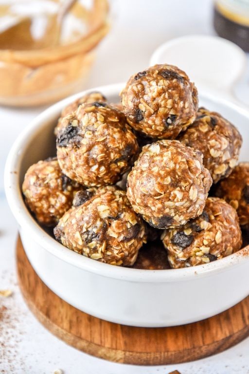 Oatmeal Raisin No Bake Snack Mix