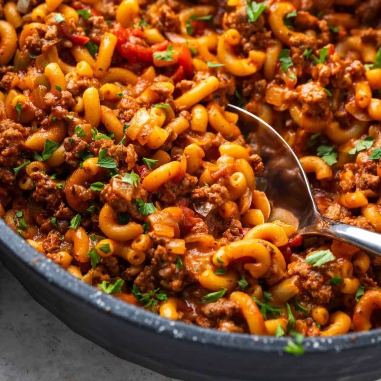 One Pot Ground Beef Goulash