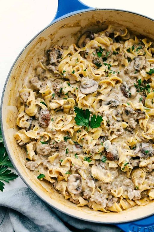 One Pot Ground Beef Stroganoff