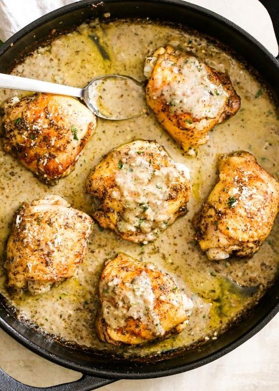One-Pan Garlic Parmesan Chicken Thighs