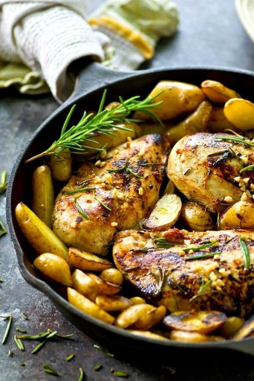 One-Pan Rosemary Garlic Fingerling Potatoes