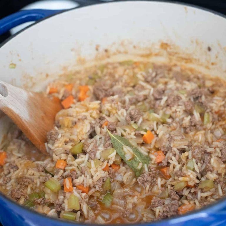One-Pot Hamburger and Rice Soup