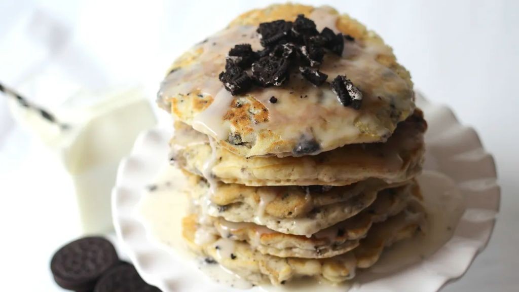 Oreo Cookie Bisquick Pancakes
