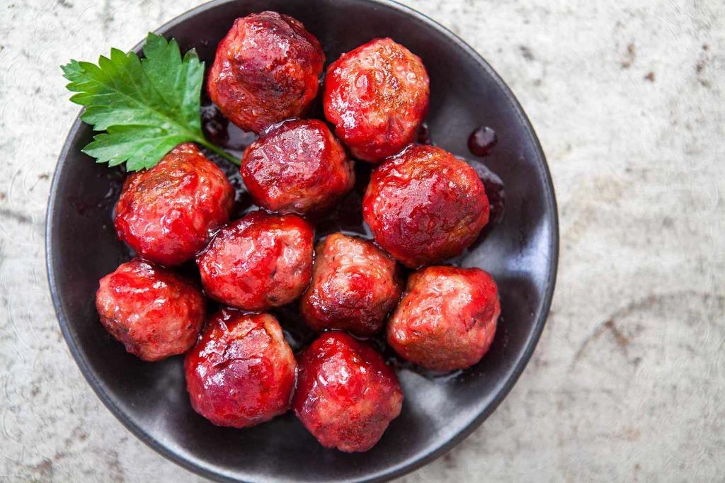 Oven-Baked Meatballs with Cranberry Glaze