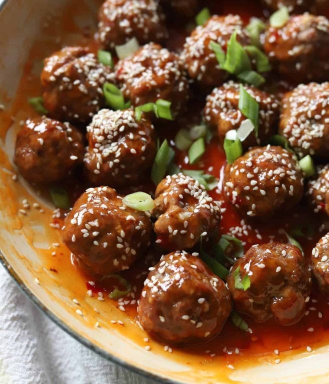 Oven-Baked Meatballs with Sweet Chili Sauce