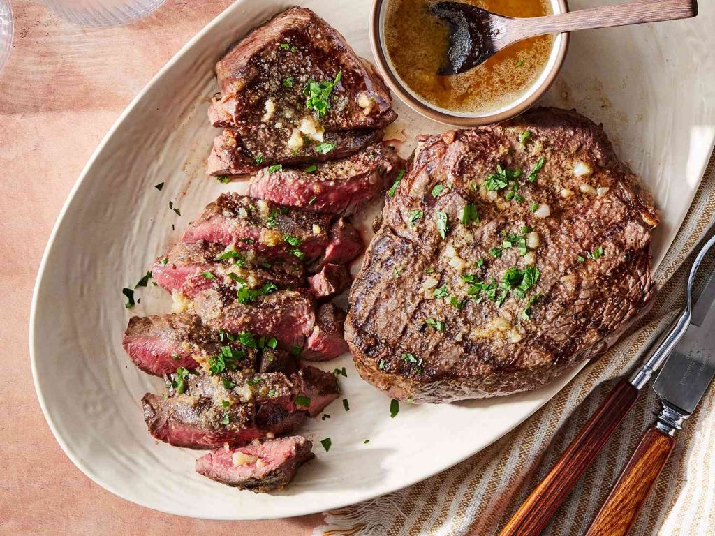 Oven-Baked Sirloin Steak with Garlic Butter