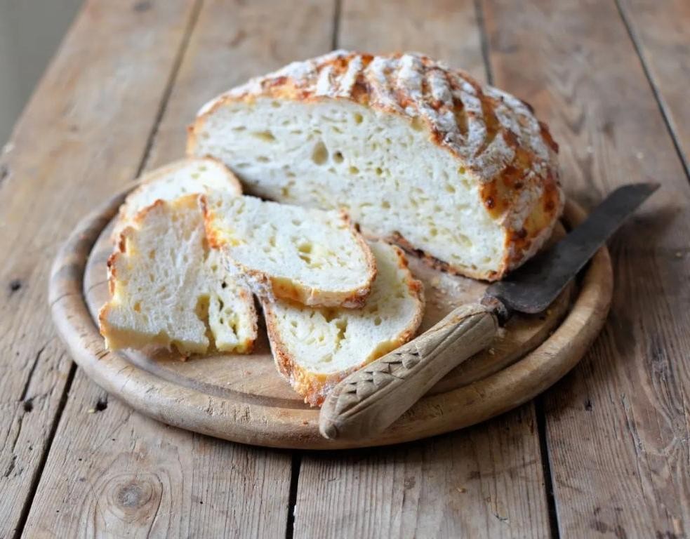 Overnight Sourdough Cheese Bread