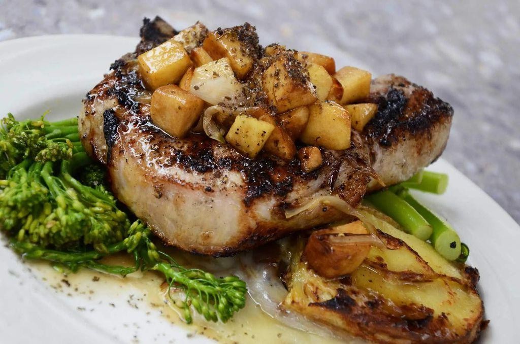 Pan-Seared Pork Chops with Apple Compote