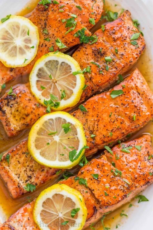 Pan-Seared Salmon with Lemon Butter Sauce