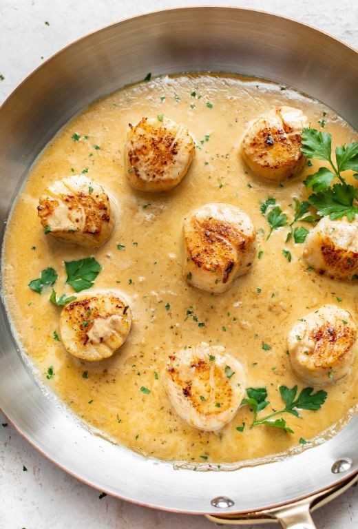Pan-Seared Scallops with Creamy Parmesan
