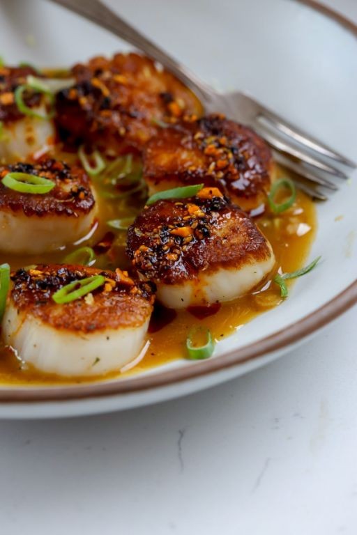 Pan-Seared Scallops with Ginger Soy Glaze