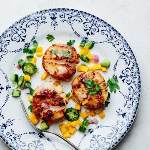 Pan-Seared Scallops with Mango Salsa