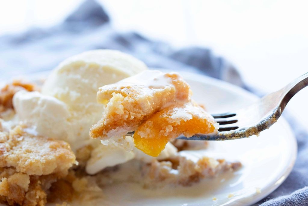 20 Delicious Peach Dump Cake Recipes Easy to Make