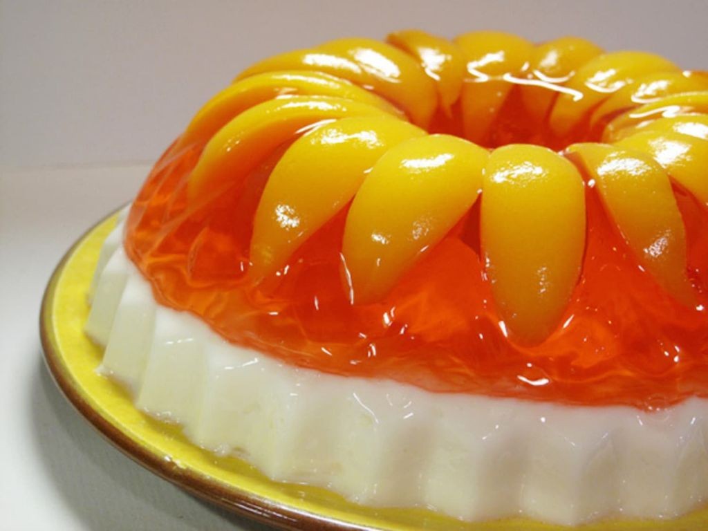 Peaches and Cream Jell-O Salad