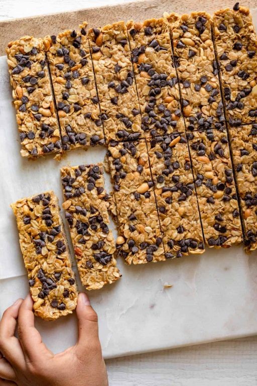 Peanut Butter Chocolate Chip Cereal Bars