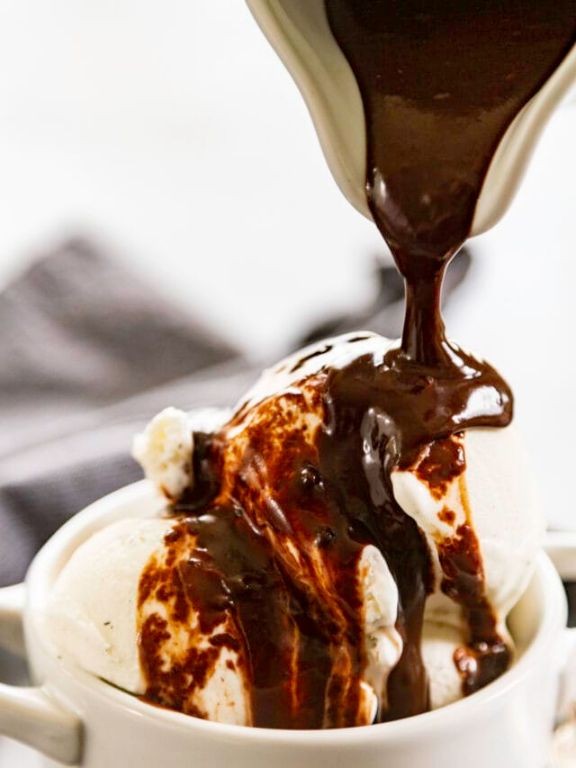Peanut Butter Chocolate Fudge Sauce