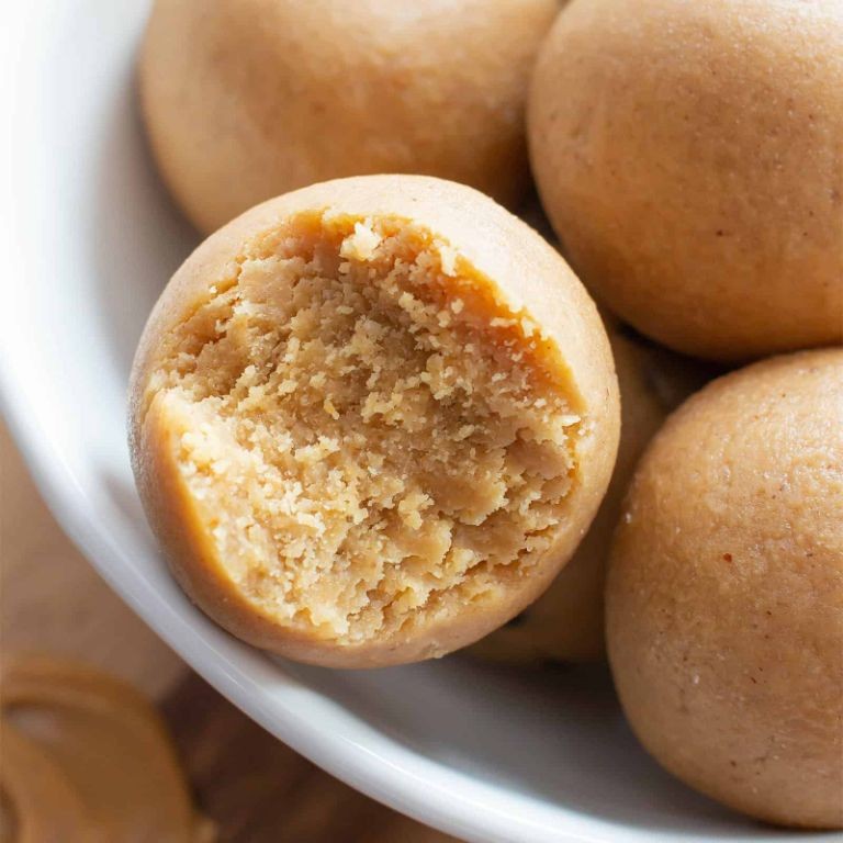 Peanut Butter Keto Energy Balls