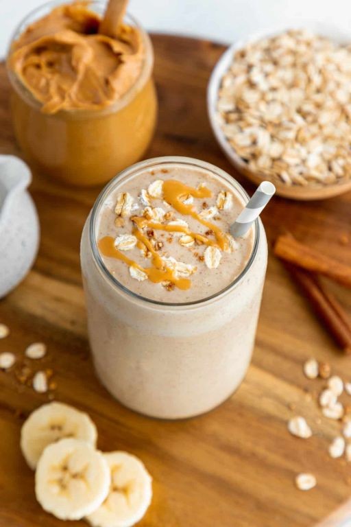 Peanut Butter Oatmeal Smoothie