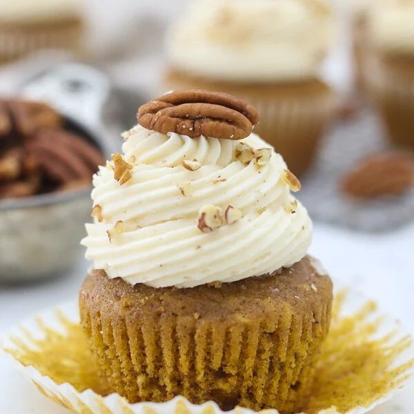 Pecan Crusted Pumpkin Cupcakes